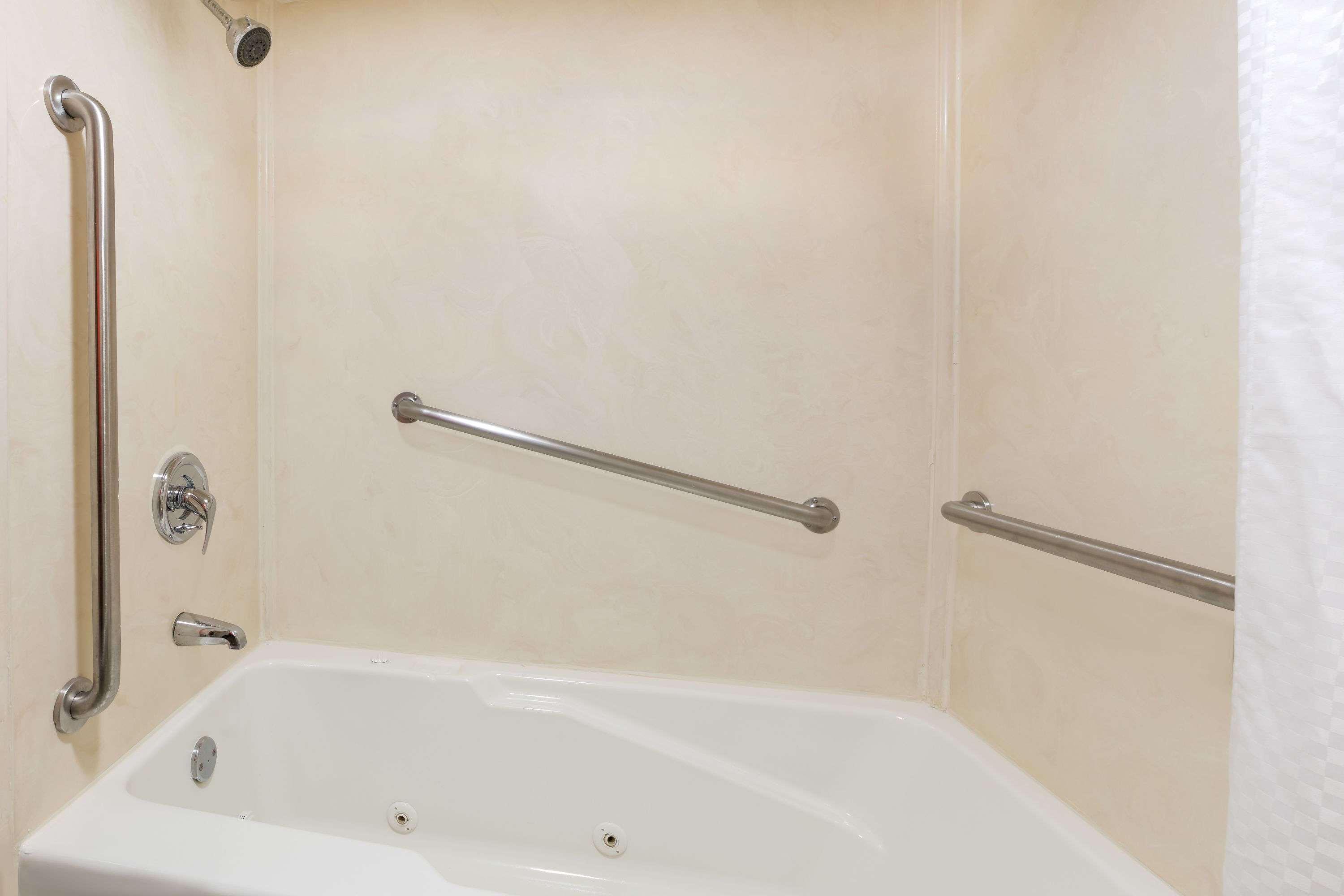 Travelodge Inn & Suites By Wyndham Norman Extérieur photo