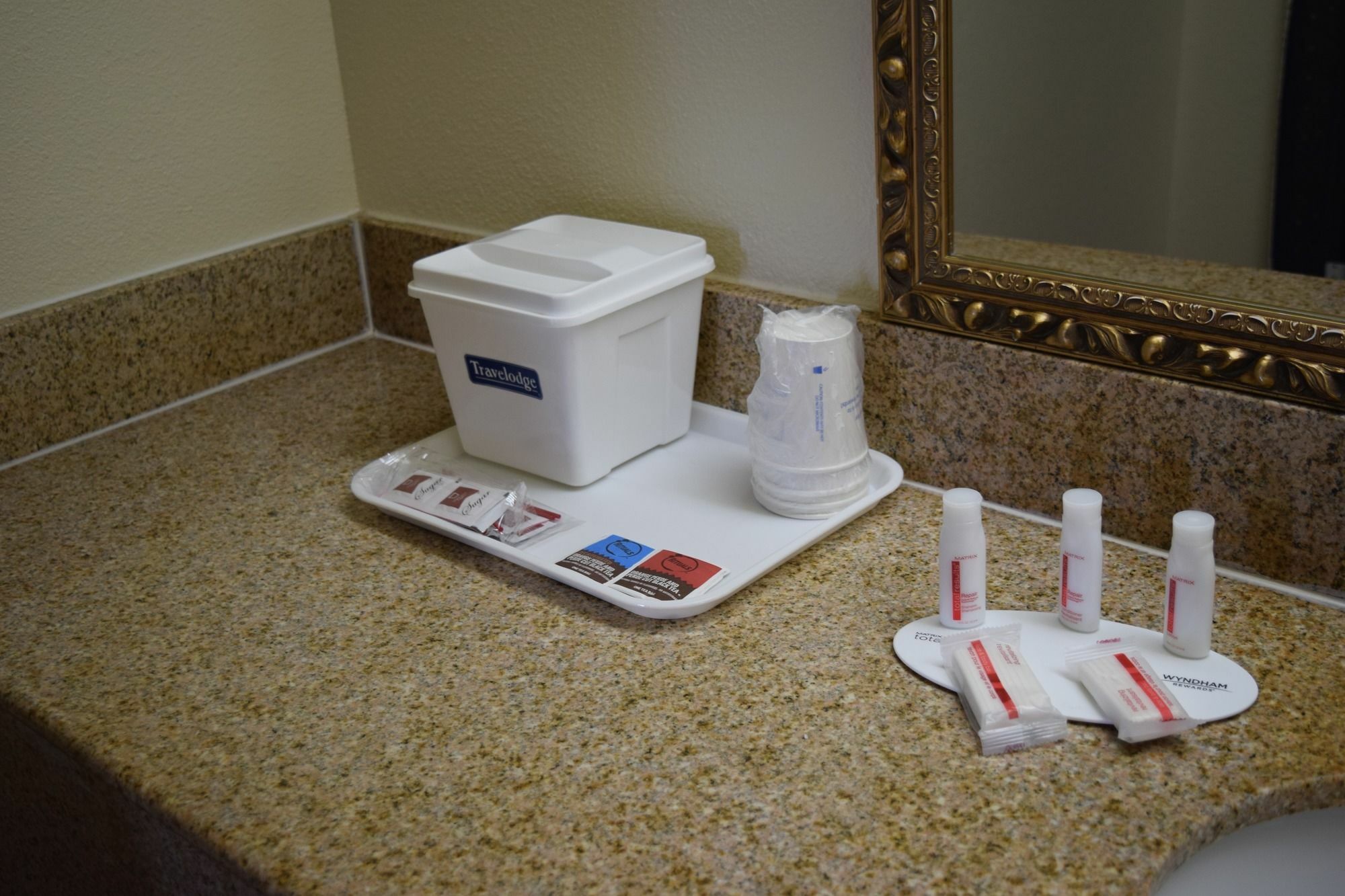 Travelodge Inn & Suites By Wyndham Norman Extérieur photo