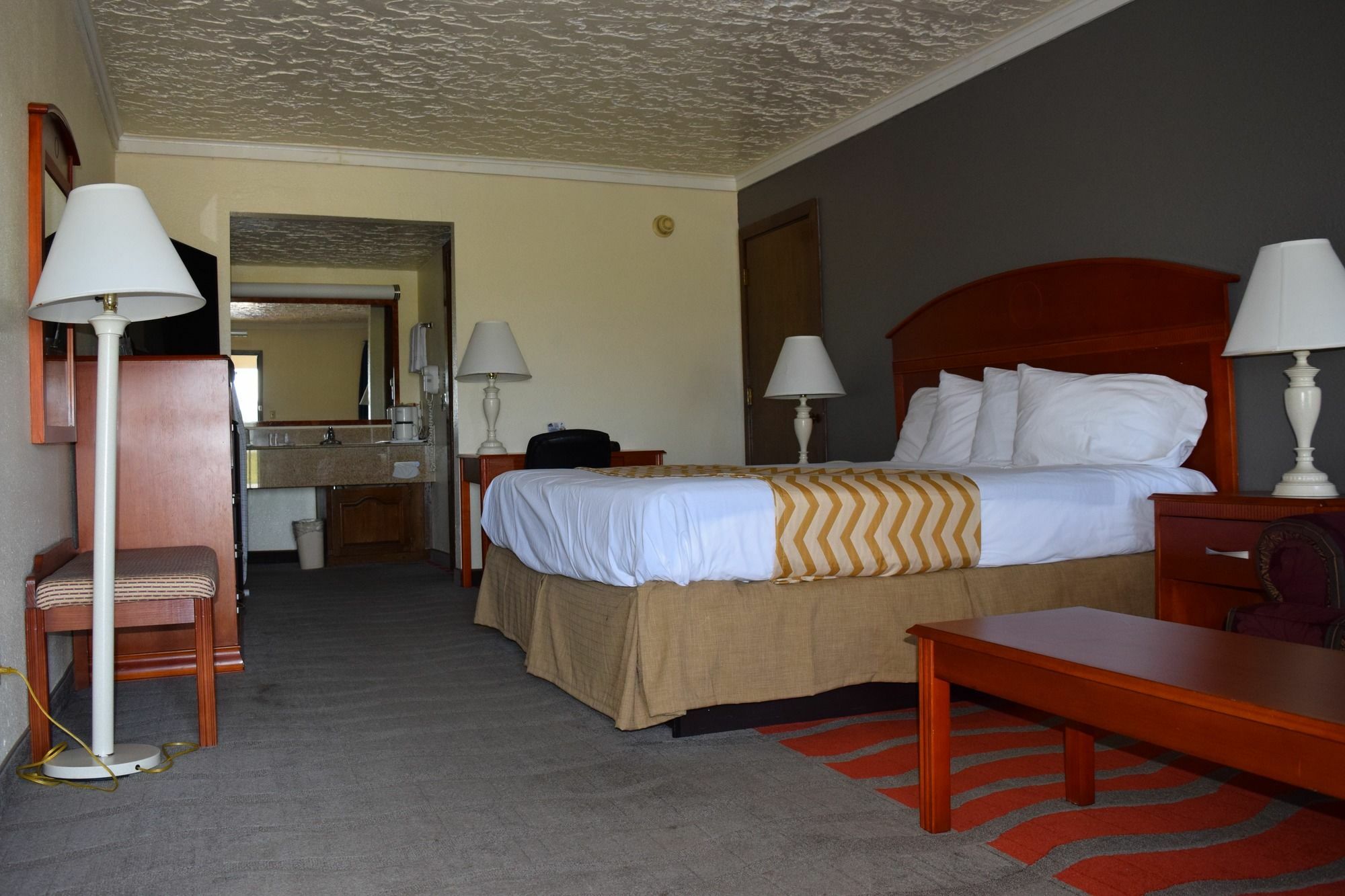 Travelodge Inn & Suites By Wyndham Norman Extérieur photo