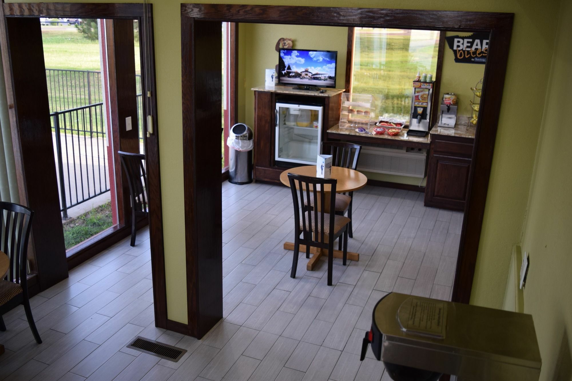 Travelodge Inn & Suites By Wyndham Norman Extérieur photo